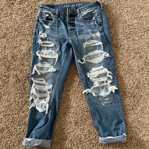 American eagle distressed jeans
